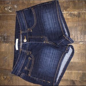 KILQUE B. Denim shorts
